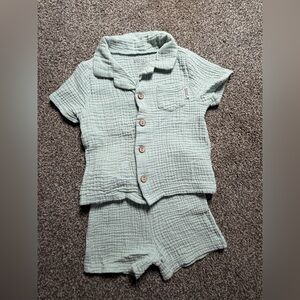 Badgley Mischka Baby Muslin Shirt & Shorts Set | 12–18 M | Sage Green Cotton